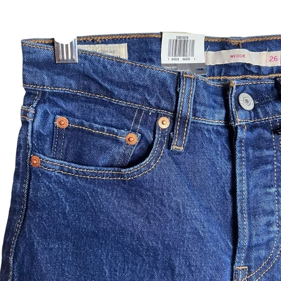 NWT Levi’s Premium Denim Big E Wedgie Icon Fit Ankle Jeans Med/Dark Wash Size 26 - Picture 5 of 16